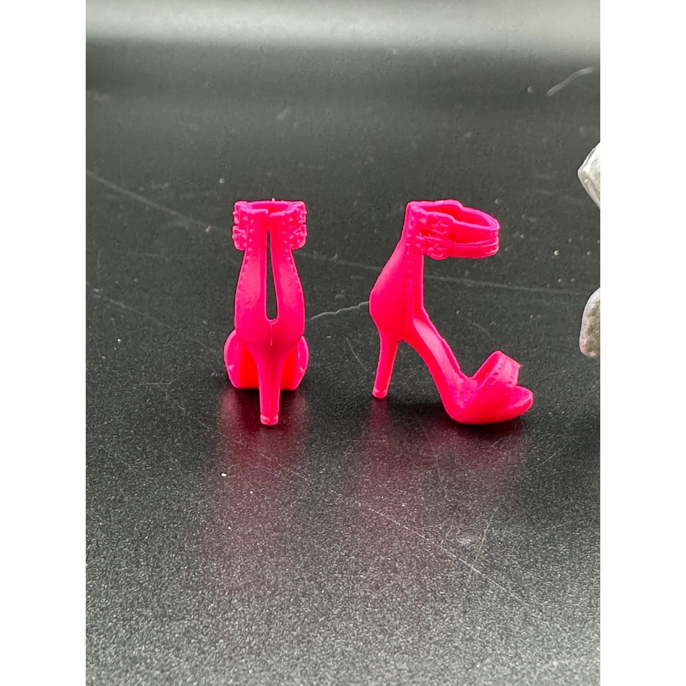 Mattel Barbie Fashionistas Y2K Silver Heels and Purse Pink Stilettos Authentic - Picture 5 of 8